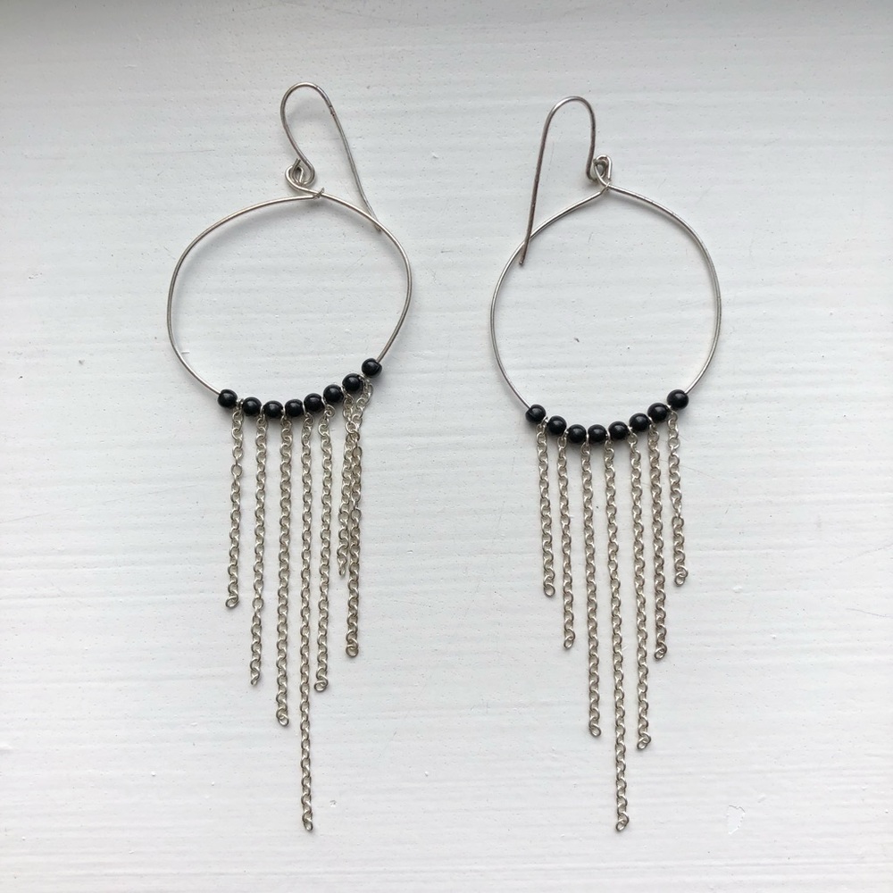 Silver chain & black bead dreamcatcher earrings - Picture 6 of 6